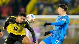 [图]莱昂纳多进球 上海海港主场战平青岛西海岸